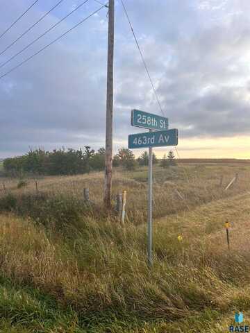 463rd Ave, Hartford, SD 57033