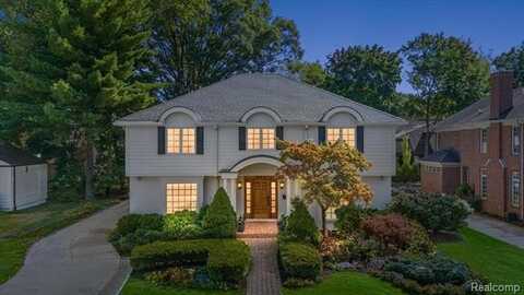 344 N GLENHURST Drive, Bloomfield Hills, MI 48301