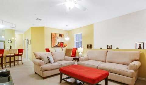 108 Lighthouse Circle, Tequesta, FL 33469