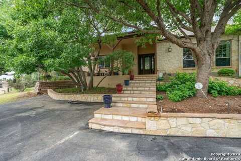 140 WALNUT GROVE RD, Boerne, TX 78006