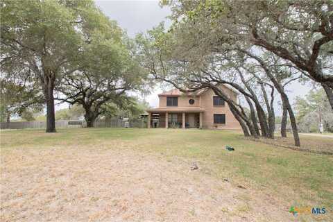 797 Killarney Road, Floresville, TX 78114