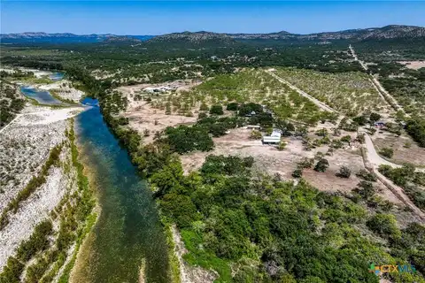 4991 County Road 416, Uvalde, TX 78801