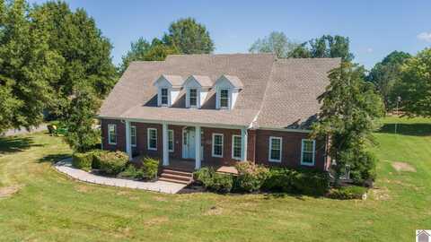 714 Oaks Country Club Road, Murray, KY 42071