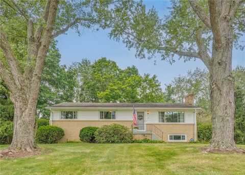 110 Grandview Dr, Peters Township, PA 15317