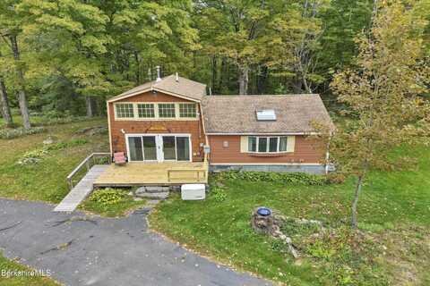 7 Bassett Rd, Charlemont, MA 01346