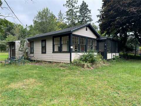 519 Lake View Ter, Webster, NY 14580