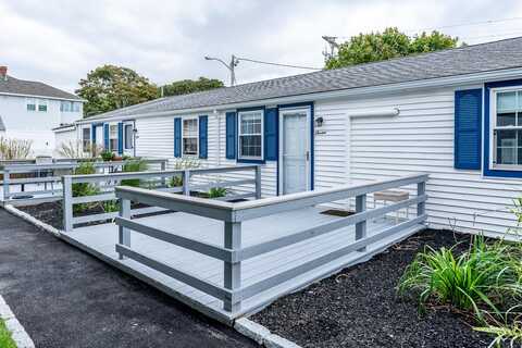 60 Broadway, West Yarmouth, MA 02673