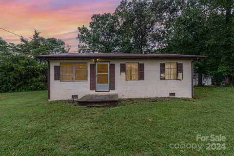 209 Brookview Road, Statesville, NC 28625