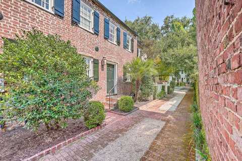 84 1/2 King Street, Charleston, SC 29401