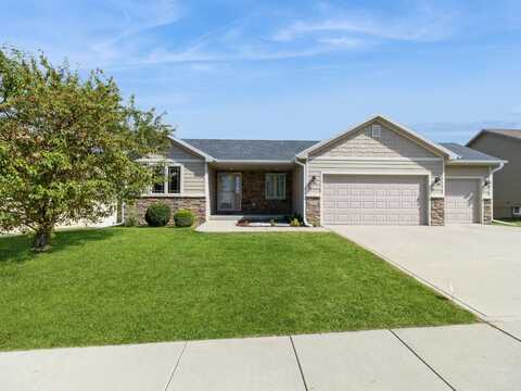 2106 N 8th Street, Indianola, IA 50125