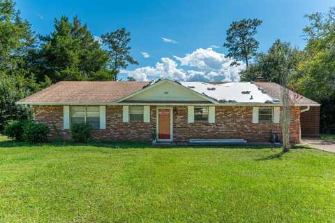 149 Pine Hill Drive, DeFuniak Springs, FL 32435