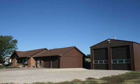 704 SW EDELLE Street, Sublette, KS 67877