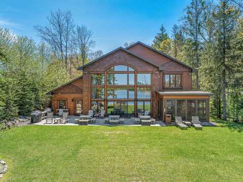 3680 HEMLOCK LN, Eagle River, WI 54521