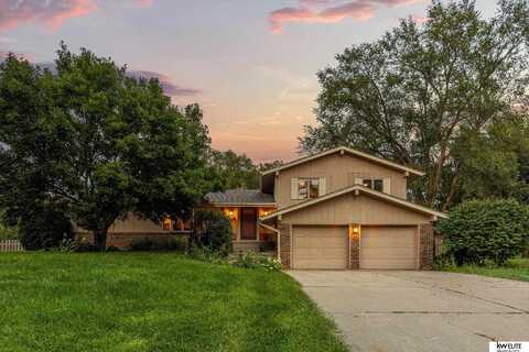 525 S 205 Street, Omaha, NE 68022