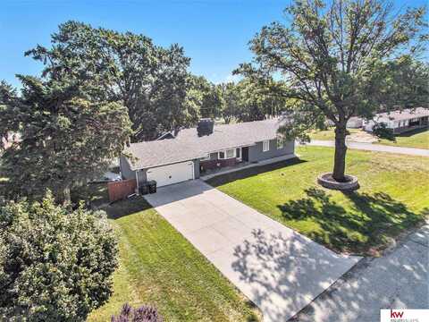 7005 N 52nd Street, Omaha, NE 68152