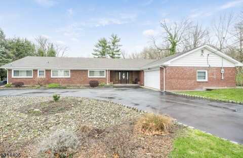 4 Church Ln, Montville, NJ 07045