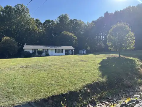 4140 Cornstalk Rd, Crawley, WV 24931