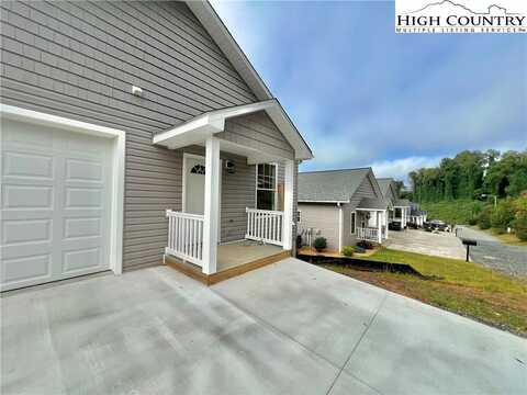 190 Amberwood Lane, Jefferson, NC 28640