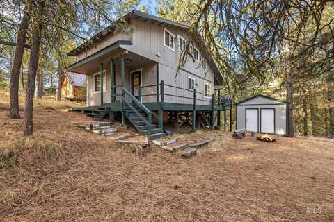 57 Sunset Loop, Cascade, ID 83611