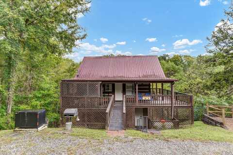 1455 Honey Oaks Way, Sevierville, TN 37876