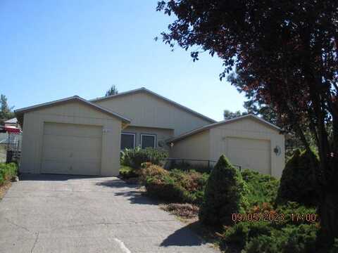 1801 Thrall Street, Klamath Falls, OR 97601