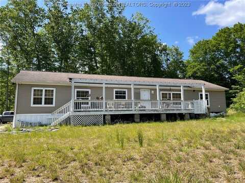 2983 Wallback Road, Wallback, WV 25285