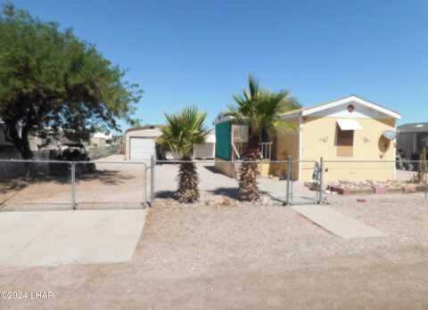 690 W Granada Dr, Quartzsite, AZ 85346