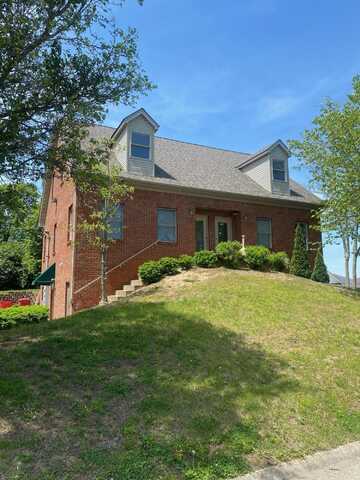 106 St James Court, Frankfort, KY 40601