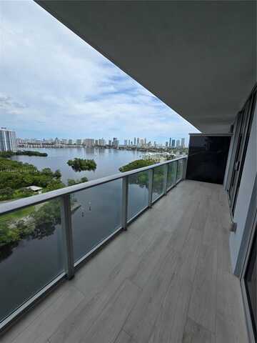 16385 Biscayne Blvd, North Miami Beach, FL 33160