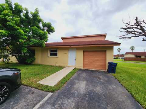 28335 SW 141st Pl, Homestead, FL 33033