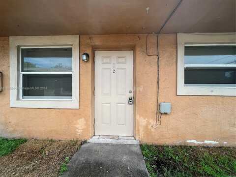 3024 NW 2nd St, Pompano Beach, FL 33069