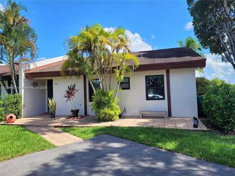 4919 SW 139th Ct, Miami, FL 33175