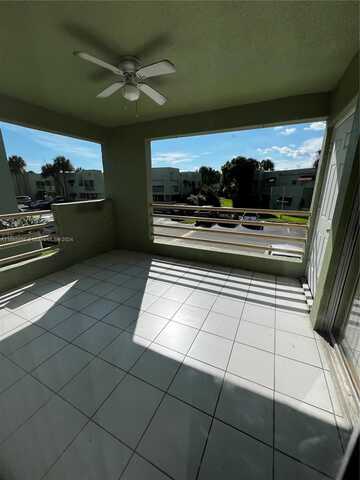 11071 NW 7th St, Miami, FL 33172