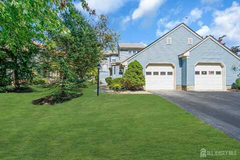 12 Canterbury Drive, Monroe, NJ 08831