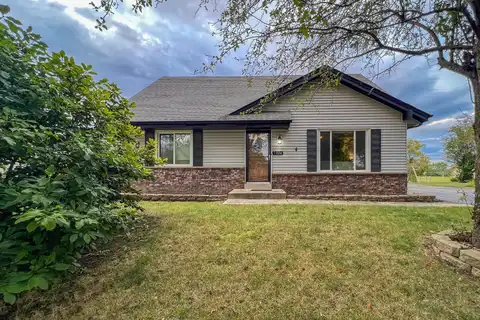 924 E Minnesota Ave, Oak Creek, WI 53154