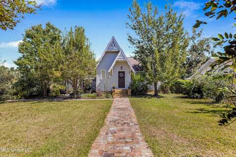 505 N 2nd Street, Bay Saint Louis, MS 39520