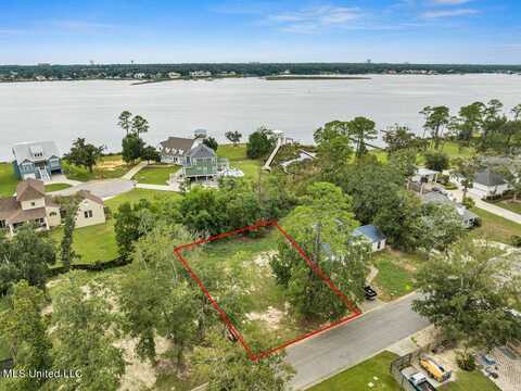 1971 Bayside Drive, Biloxi, MS 39532