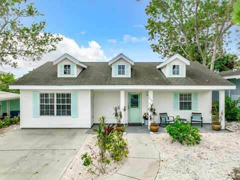 135 FLORIDA BOULEVARD, CRYSTAL BEACH, FL 34681