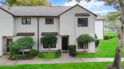 97 Tangerine Drive, Marlboro, NJ 07746