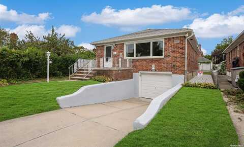 157-11 25th Avenue, Whitestone, NY 11357