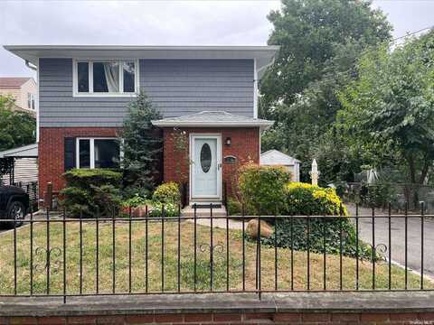 24 N Linwood Road, Port Washington, NY 11050