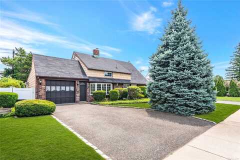 11 Wheelwright Lane, Levittown, NY 11756