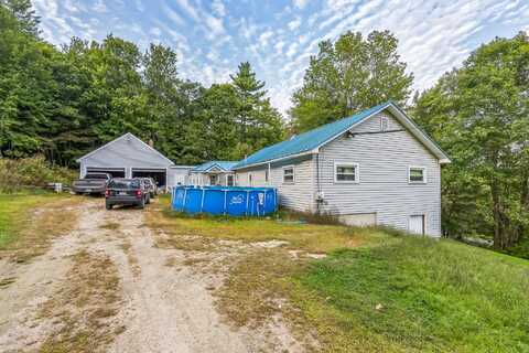 107 Dickvale Road, Peru, ME 04290