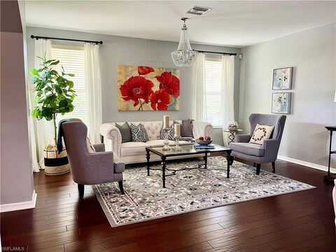 2004 Par, NAPLES, FL 34120