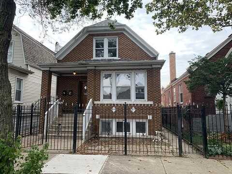 2427 N Marmora Avenue, Chicago, IL 60639