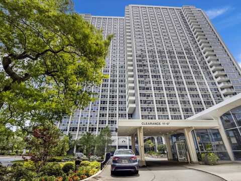 4250 N MARINE Drive, Chicago, IL 60613