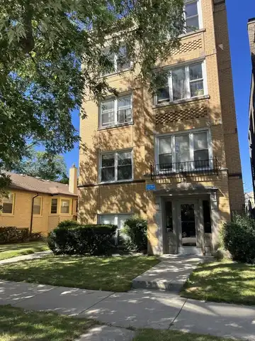 6206 N Francisco Avenue, Chicago, IL 60659