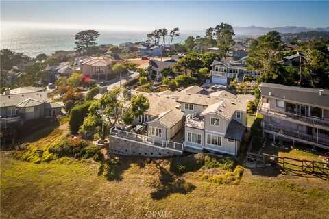 404 Huntington Road, Cambria, CA 93428