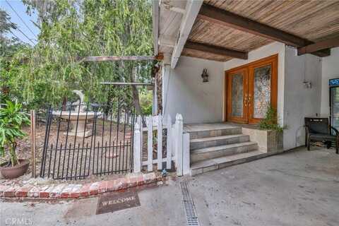 5114 Medina Road, Woodland Hills, CA 91364