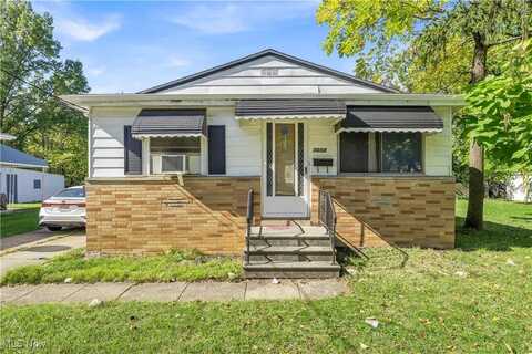 5604 Lafayette Avenue, Maple Heights, OH 44137